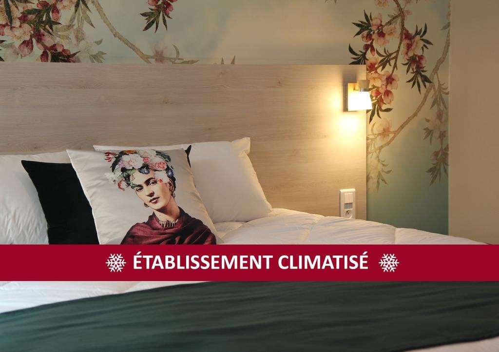 Brit Hotel Au Pays De Vitre 埃特雷勒 客房 照片