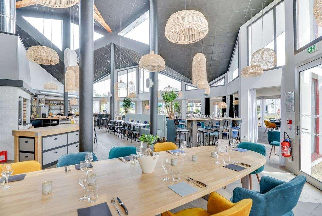 Brit Hotel Au Pays De Vitre 埃特雷勒 餐厅 照片